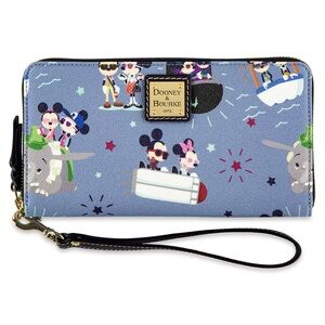 NWT Dooney & Bourke Disney Hipster Mickey Wallet